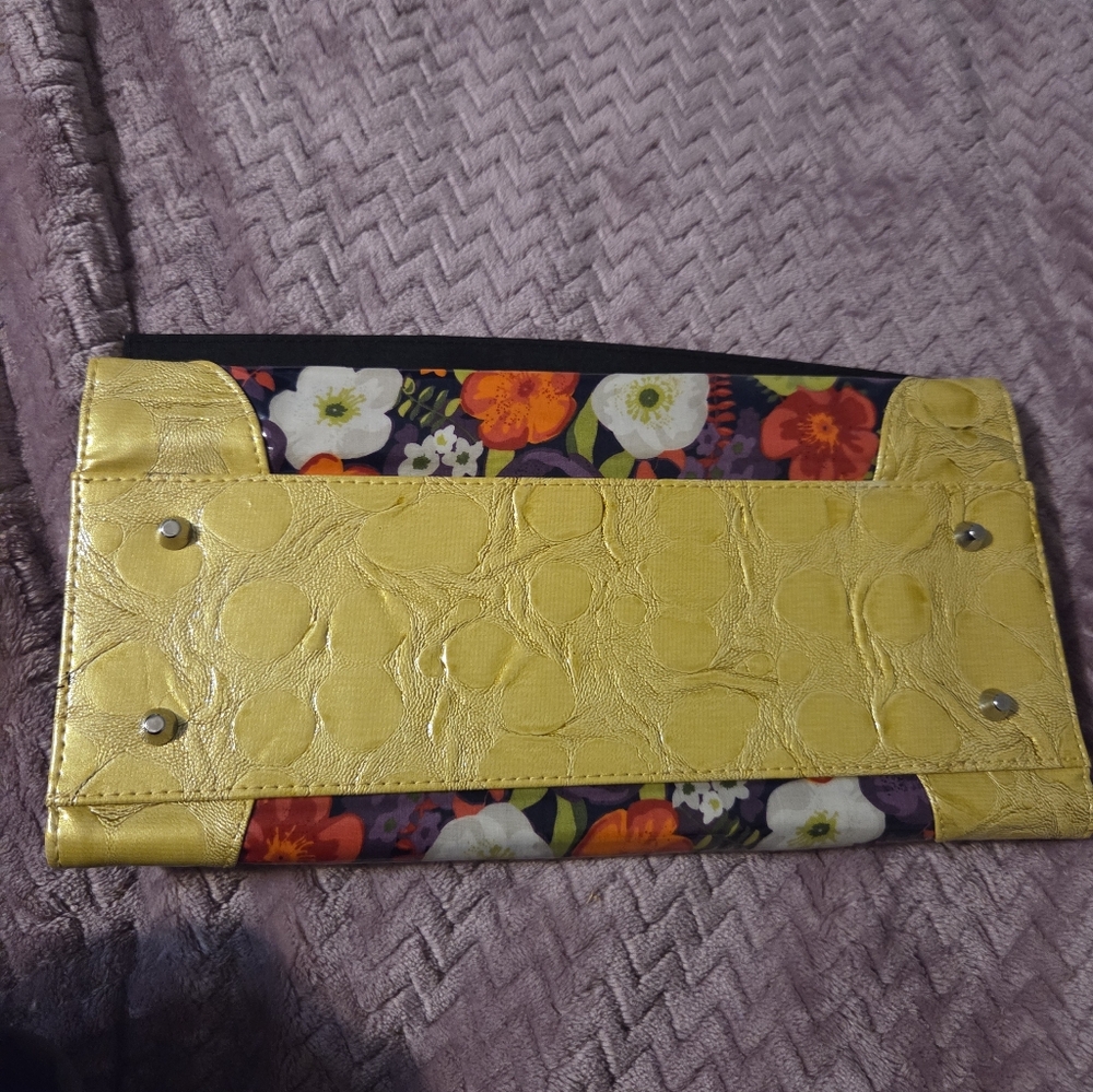 Miche Classic "Sabrina" floral magnetic purse Shell Cover in Faux Patent Leather - Picture 2 of 5